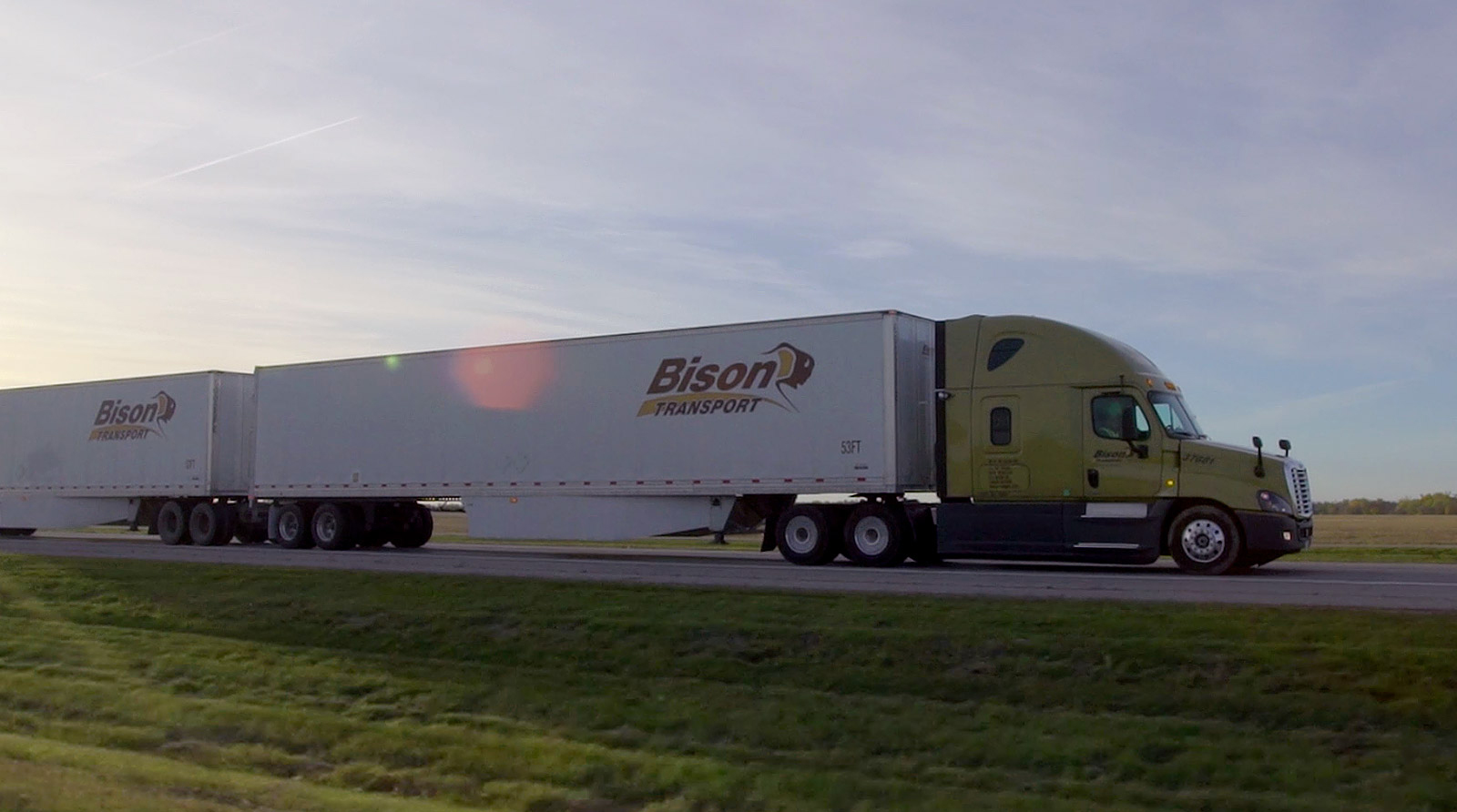 Bison B-Train LCV